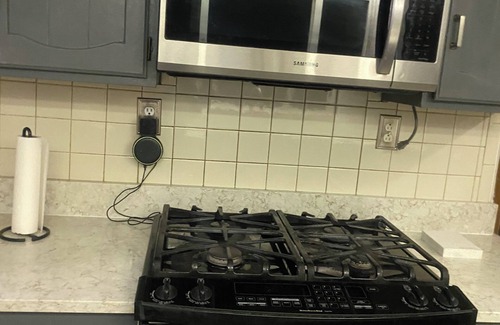 Mar Lee House | Clean, Comfy & Central - 3BR Denver Home w/Vibes