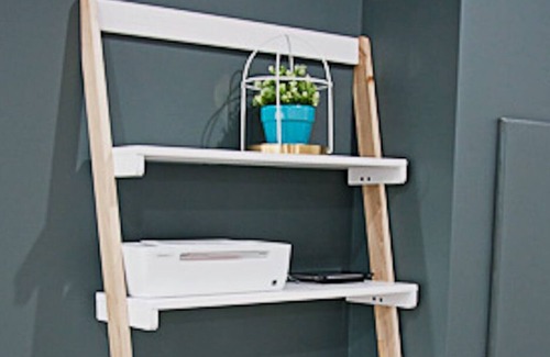 Ann Arbor Apartment | Clean modern studio, 6 min drive to U of M!