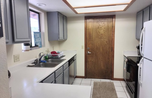 Lake Havasu City House | Clean quaint home in quiet neighboorhood