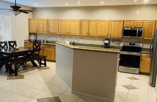 Litchfield Manor House | Clear Water Oasisnn