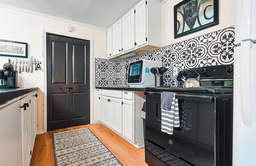 Natchitoches Apartment | "Clementine at The 403" Historic District Apartment Walkable to Downtown