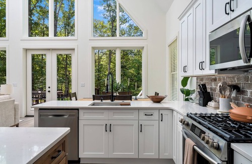Central House | Clemson Cove - Beautiful new construction on outskirts of Clemson!