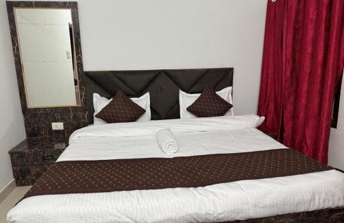 Varanasi Apartment | Click Find Stay