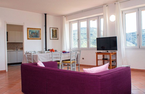 Alghero Villa | ClickSardinia Bright and large house 2 km from the beach for 7 people