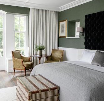 Ardclough Hotel | Cliff at Lyons