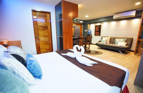 Mactan Export Processing Zone Apartment | CLOCKWORKORANGE Luxury Studios with Netflix