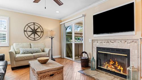 Monarch Beach House | Close to Beach w Patio Resort Amenities The Point at Corniche by AvantStay