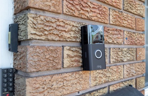 Hamilton House | Close to downtown and McMaster | Fast wifi | Fully stocked kitchen