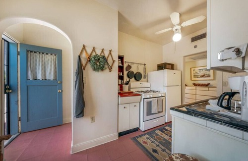 Sam Hughes House | Close to U of A/1 BR 1 BA/Sam Hughes/Patio