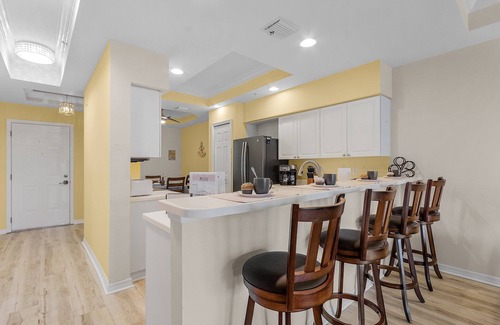 Fort Myers Condo | Closest to the Pool! - Updated, Bright & Cheery - Condo Serenity Cove - Roelens Vacations