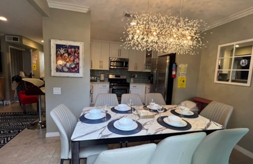 Hermosa Village Condo | CLOSEST WALK TO DISNEY - POOLS & SPA.