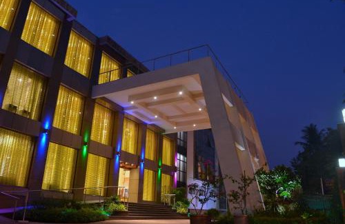 Chembur East Hotel | Club Emerald