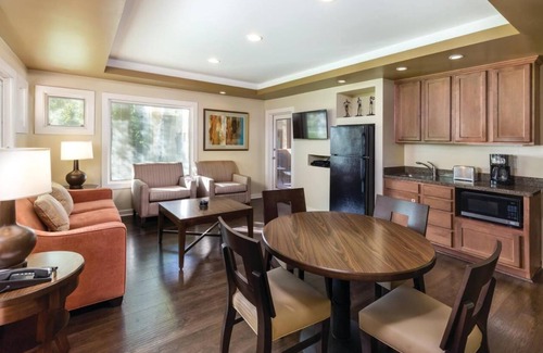 Paradise Valley Village Resort | Club Wyndham Orange Tree Resort