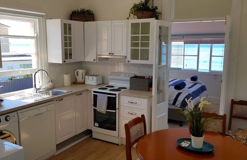 Narrabeen Apartment | Coachhouse on the Beach