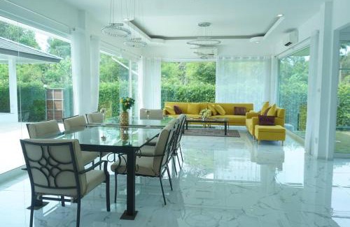 Chumphon Villa | CoaSea Pool Villa - 3 Bedrooms 3.5 Bathrooms