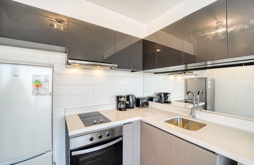 Concon Apartment | Coast Tower 1BR W/Balcony & View.