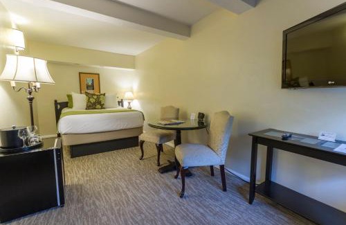 Montecito Hotel | Coast Village Inn