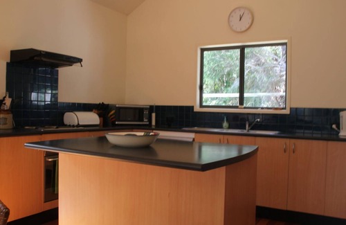 Aireys Inlet House | Coastal Cottage ID - AI072