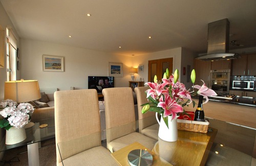 Crail House | Coastal Haven- stunning home in Crail