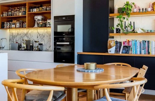 Bilgola Beach House | Coastal Luxury at Bilgola – 5BR Home with Studio