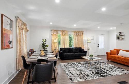 East Point Apartment | Coastal Retreat Oasis- Perfect for large groups by Deity Villas