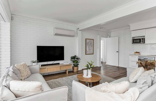 Tweed Heads House | Coastal Sanctuary Minutes from Beach - Lower Level