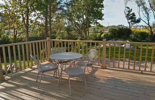 Baile na hAbhann Apartment | Coastal self catering apartment - with sea views