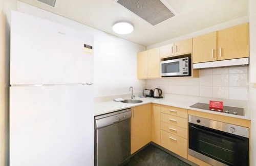 Darwin City Centre Apartment | Coastal Splendor: Seaview ~ Pool ~ Balcony Dining