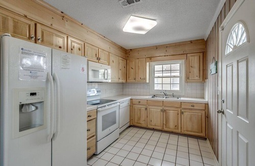 Ocean Grove House | Coastin' Tine: 8 BR/6BA w/Private Pool/Hot Tub - across the street from Beach!