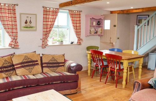 Kilmore Cottage | COB COTTAGE, pet friendly, with a garden in Kilmore, County Wexford