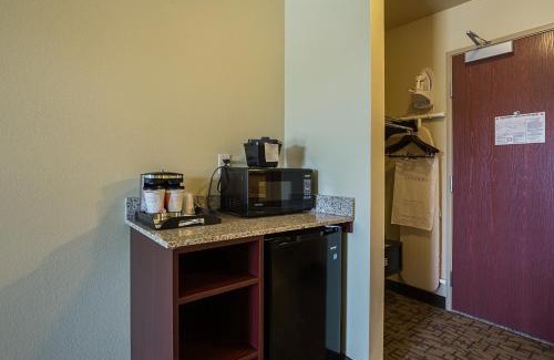 Altamont Hotel | Cobblestone Inn & Suites - Altamont