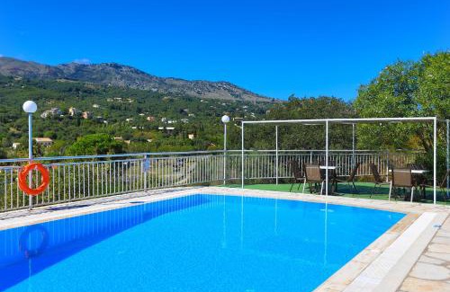 Petaleia Apartment | Cochelli Upper Pool Walk to beach AC WiFi