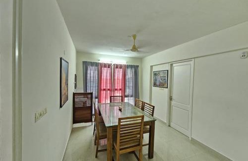 Maradu Apartment | Cochin Lake View No noise peaceful sleep No Noise: 7th floor -Mosquito net, No water problem, generator backup