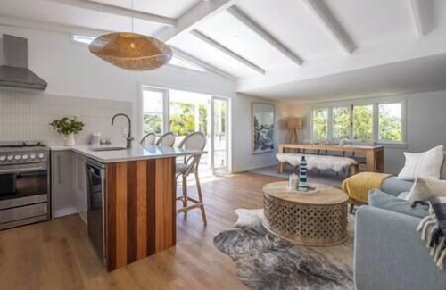 Oneroa House | Coco Grove Oneroa – Luxury Beachside Escape