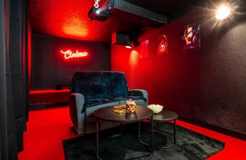 Montbeliard Apartment | Cocon Relax - Jacuzzi - Cinéma