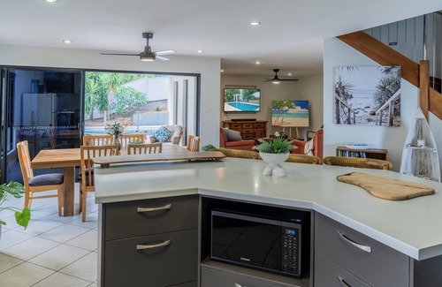 Zilzie House | Coconut Point Beach Retreat