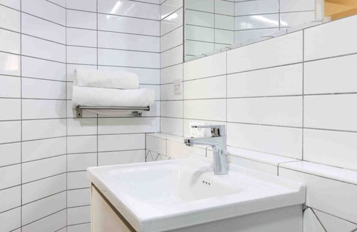 Salmiya Apartment | Code Housing MH8