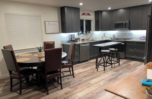West Sedona House | Coffee Pot Rock Views! Equipped with an Electric Vehicle charger.