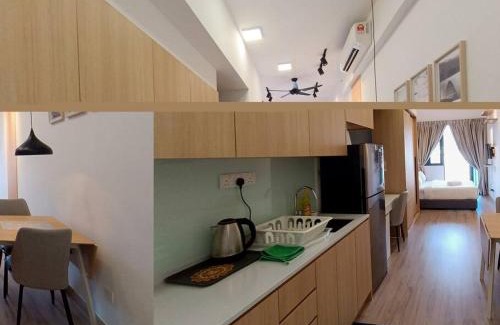 Kuala Lumpur City Centre Apartment | COL 29B Cozy Studio with KLCC Balcony View