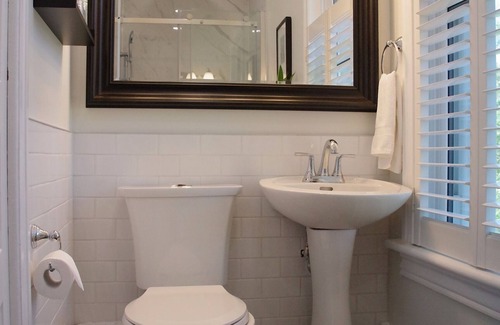 Goderich Bed & Breakfast | Colborne Bed and Breakfast