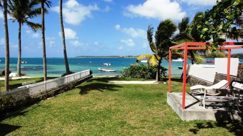 Trou d'Eau Douce Bed & Breakfast | Colibri Beach Villas