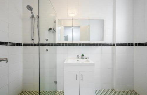 Collaroy House | Collaroy 3Br Beach Home with Large Pool Ground Floor