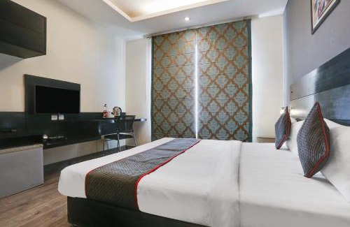 Gurugram Hotel | Collection O Cambridge