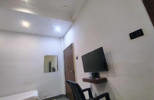 Jhansi Hotel | Collection O Jhansi Railway Station Road Formerly Hotel Gunjan