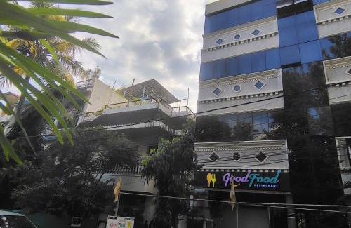 Jhansi Hotel | Collection O Jhansi Railway Station Road Formerly Hotel Gunjan