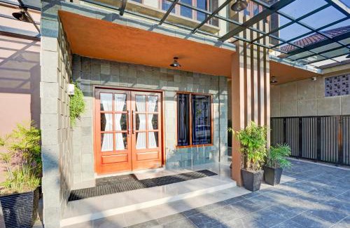 Padang Hotel | Collection O Padang City Center Near Transmart Padang Formerly De Orchids