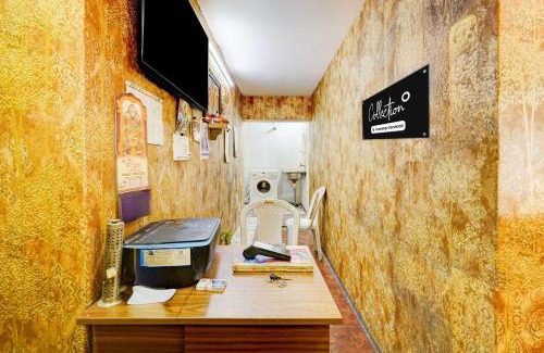 Vadapalani Hotel | Collection O Vadapalani Metro Station Vishnu's Galaxy Rooms