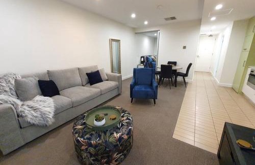 Glenelg Apartment | Colley 11-11 Sub-Penthouse Luxurious Glenelg