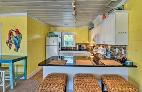 Emerald Isle House | Colorful Cottage with Patio Across from the Beach!
