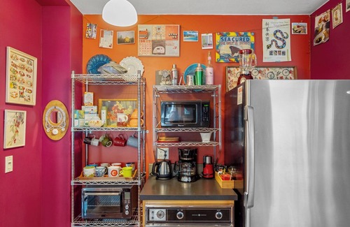 Roseway House | Colorful Roseway Bungalow - a classic old Portland charmer!